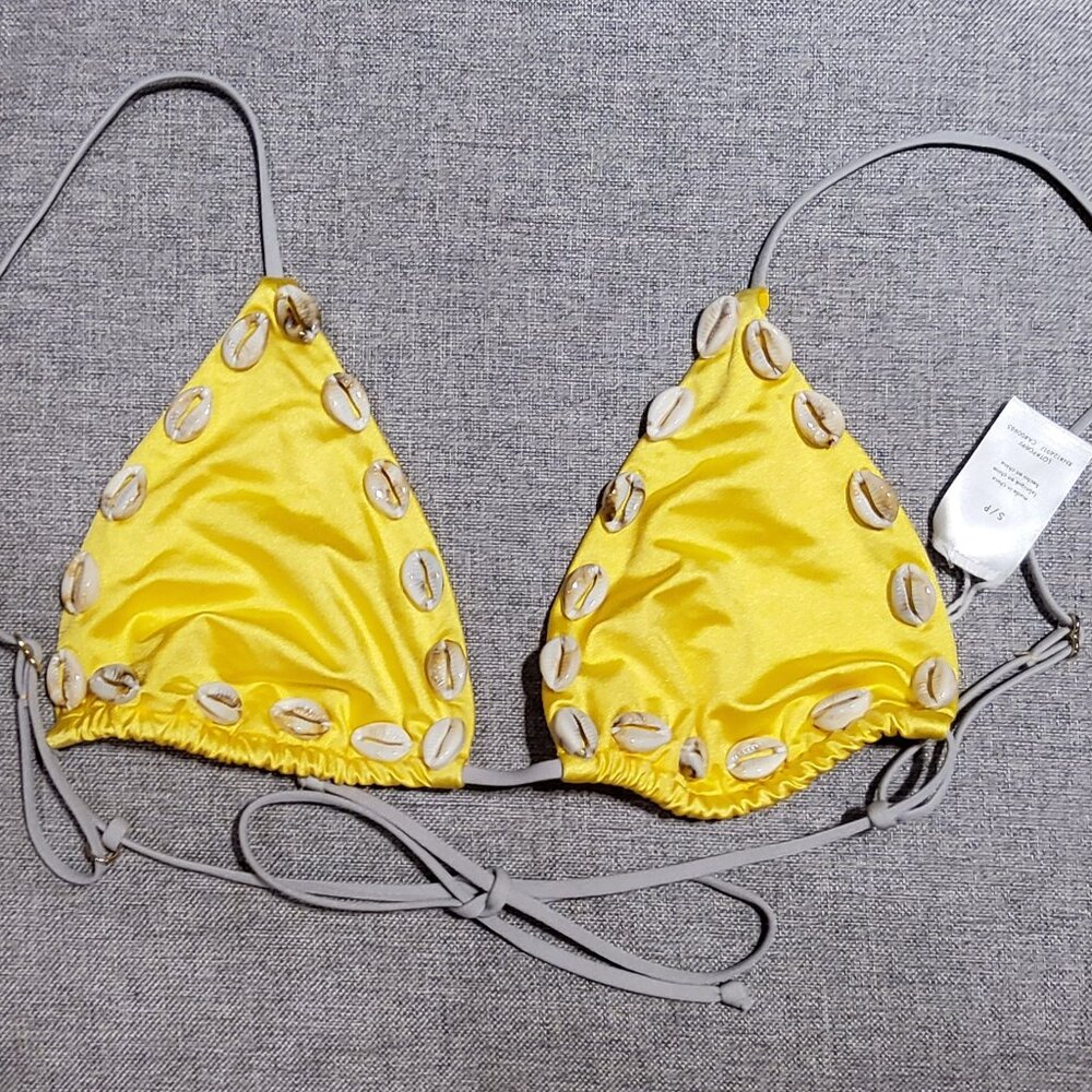 NWOT Shell Triangle Swimming Bikini Top Bra Size S/P. NO LABLE.